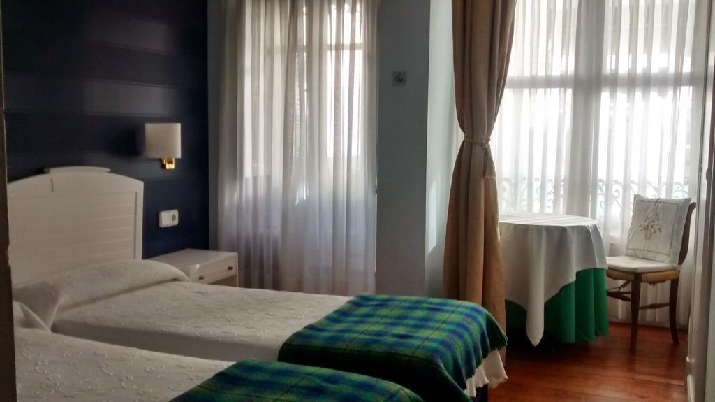 Hotel Casa De Marinos Uribekosta à Plentzia Extérieur photo